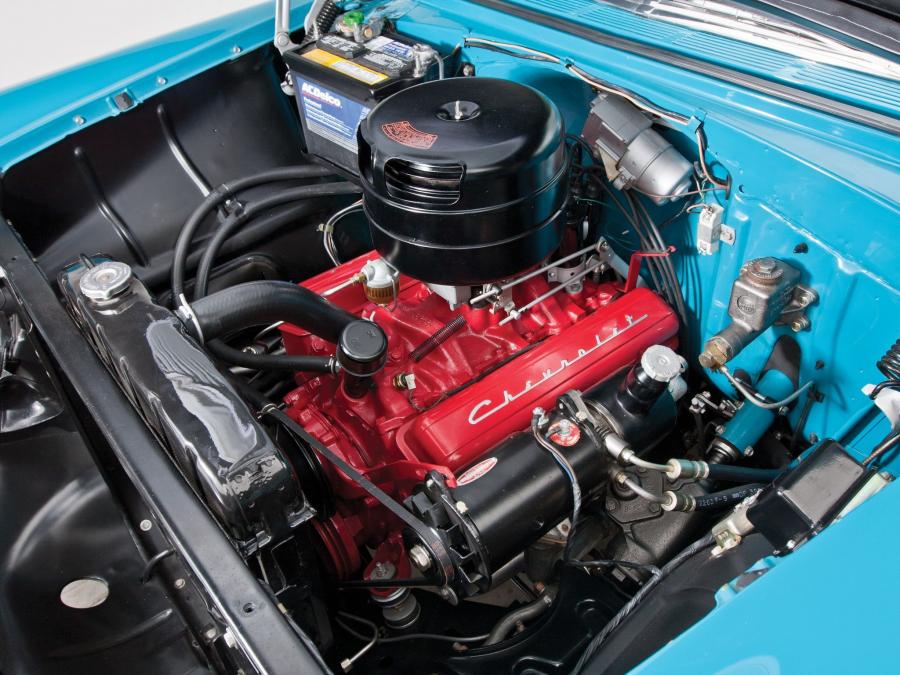 Моторный отсек Chevrolet Bel Air Convertible 1956 года  (фото 46 из 71)